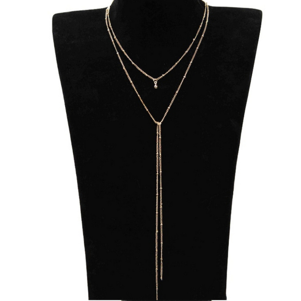 🍒 KNOT Double 📿 Layered Necklace - Picture 2 of 5